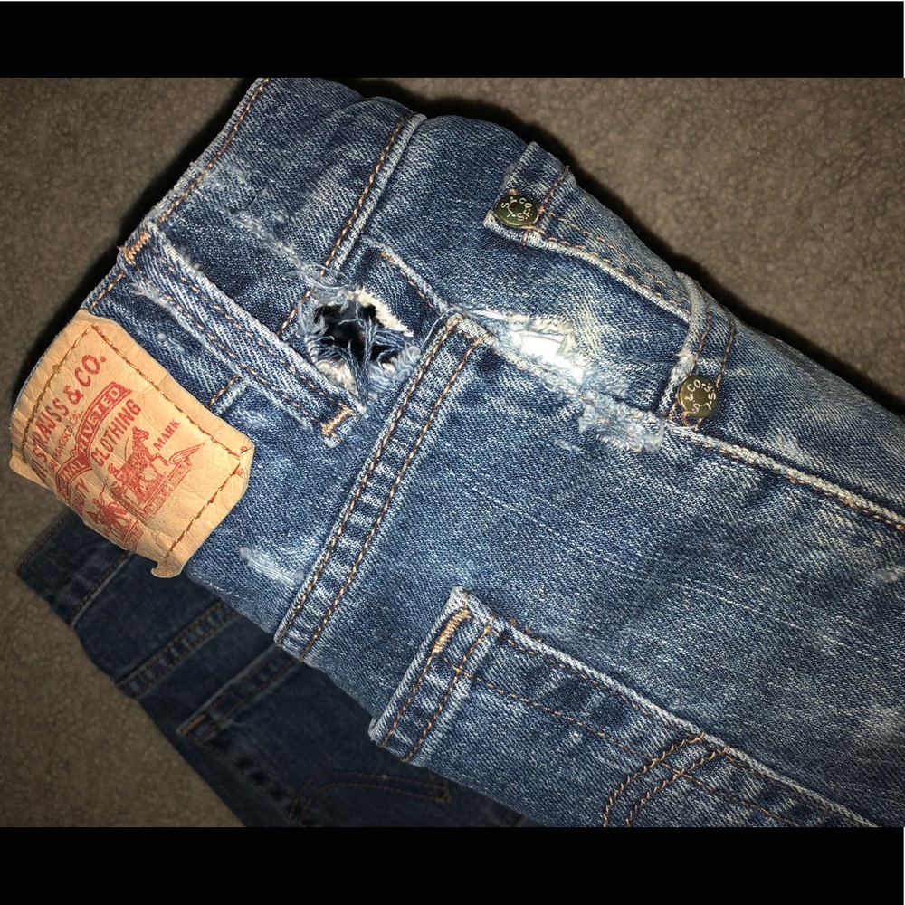 LEVI SHORTS - Picture 3 of 3